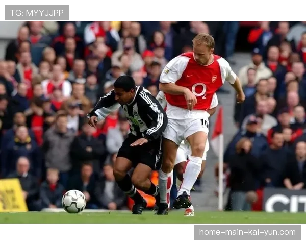 纽卡斯尔主场力克利兹联 取得两连胜重返上半区