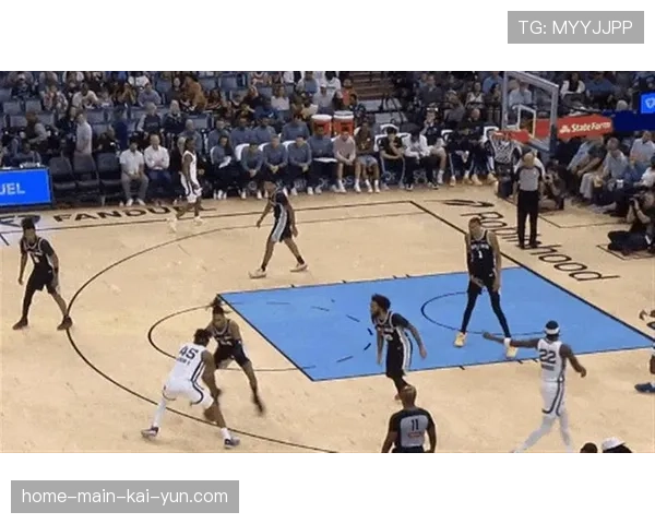 勇士提速打转换进攻以快制高，避开文班亚马护框区域